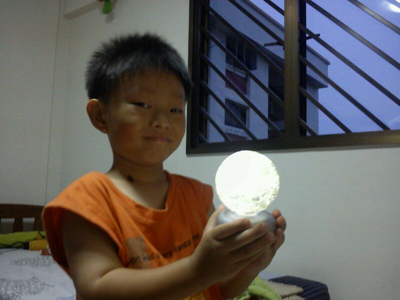 Sam with 3D Sphere puzzle